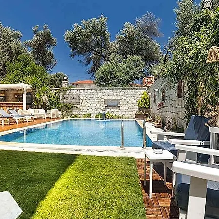 Hotel Derin - Adults Only 3*