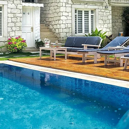 Derin - Adults Only Hotel 3*